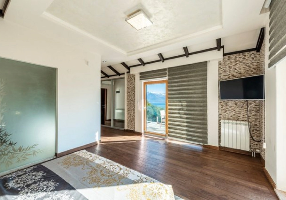 Kuca-sa-bazenom-u-DJenovicima-Herceg-Novi-10 Kuća 372 m² – Đenovići, Herceg Novi — fotografija 11