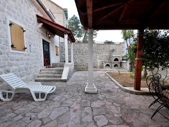 Kuća – Dobrota, Kotor — fotografija 12