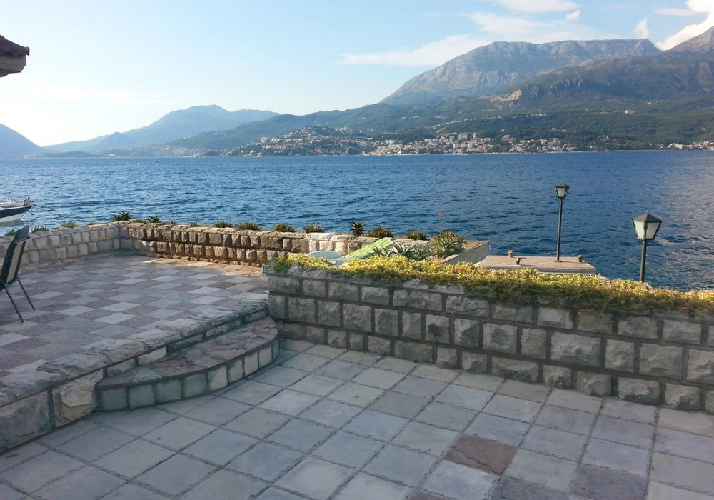 Kamena-vila-na-prvoj-liniji-do-mora-Rose-Herceg-Novi-7 Kuća 350 m² – Rose, Herceg Novi — fotografija 8
