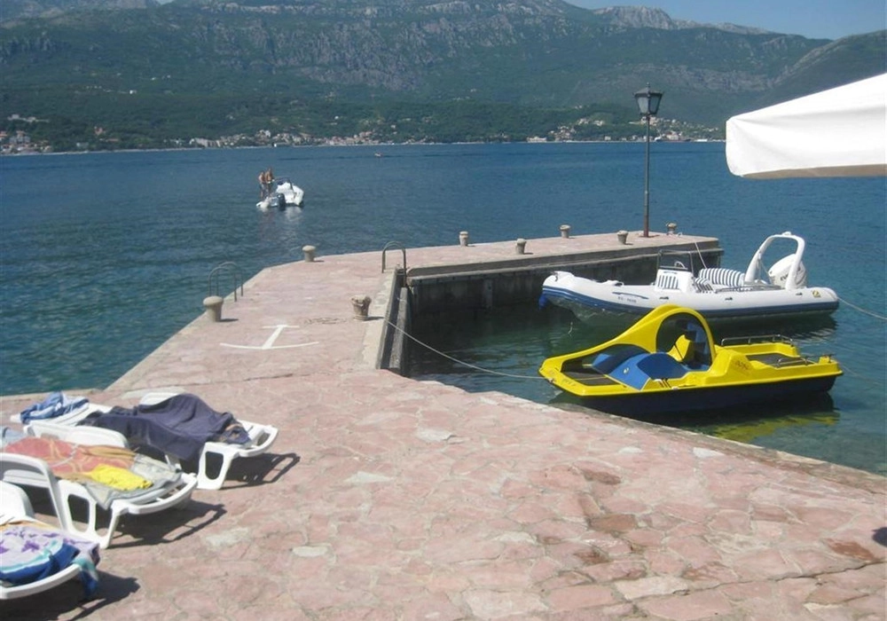 Kamena-vila-na-prvoj-liniji-do-mora-Rose-Herceg-Novi-9 Kuća 350 m² – Rose, Herceg Novi — fotografija 10