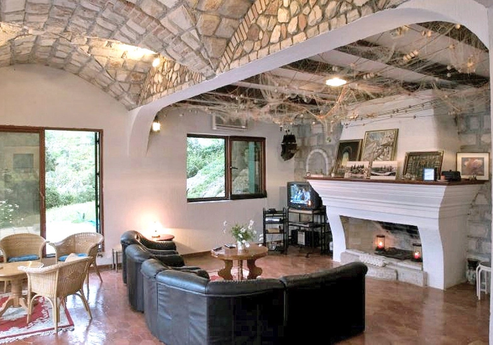 Kamena-vila-na-prvoj-liniji-do-mora-Rose-Herceg-Novi-12 Kuća 350 m² – Rose, Herceg Novi — fotografija 13