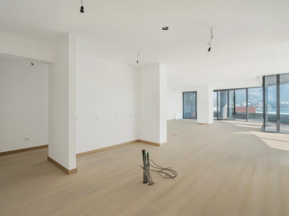 Trosoban stan 189 m² – Gospoština, Budva — fotografija 4