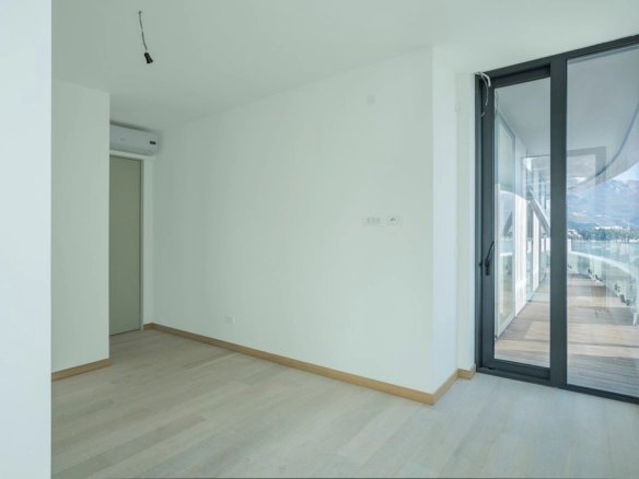 Trosoban stan 189 m² – Gospoština, Budva — fotografija 8