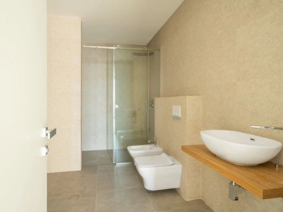 Trosoban stan 189 m² – Gospoština, Budva — fotografija 11