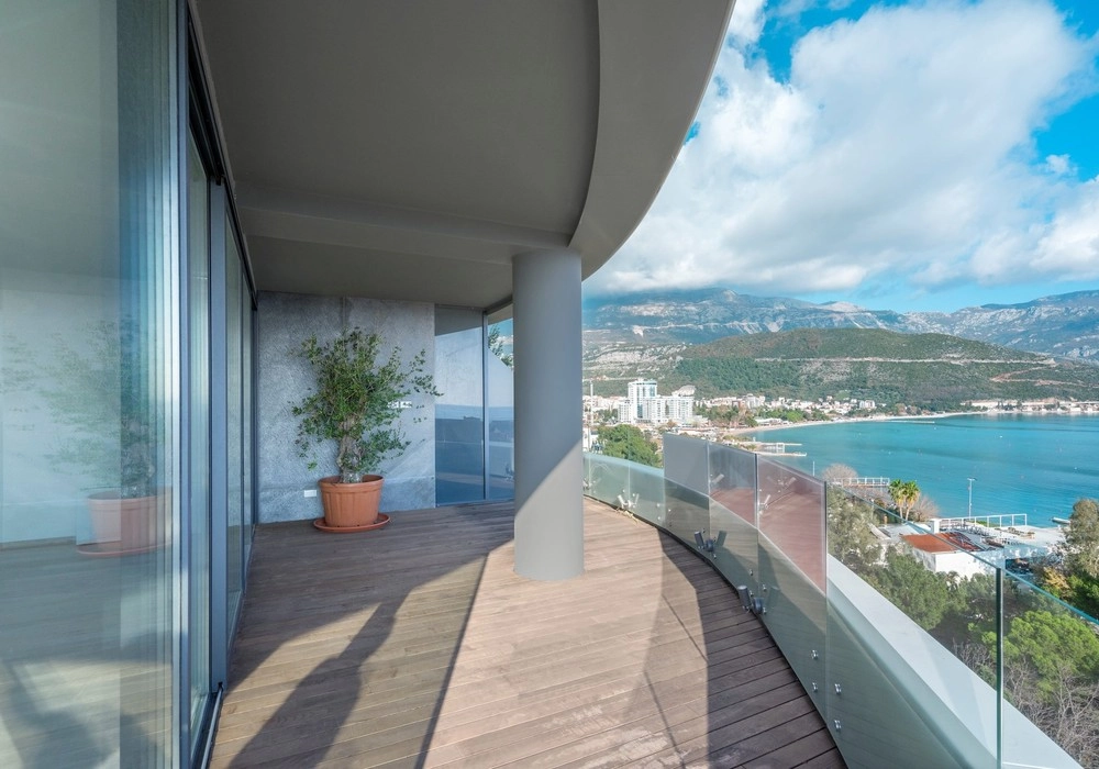 Trosoban-stan-s-pogledom-na-more-Gospostina-Budva-13 Trosoban stan 189 m² – Gospoština, Budva — fotografija 14