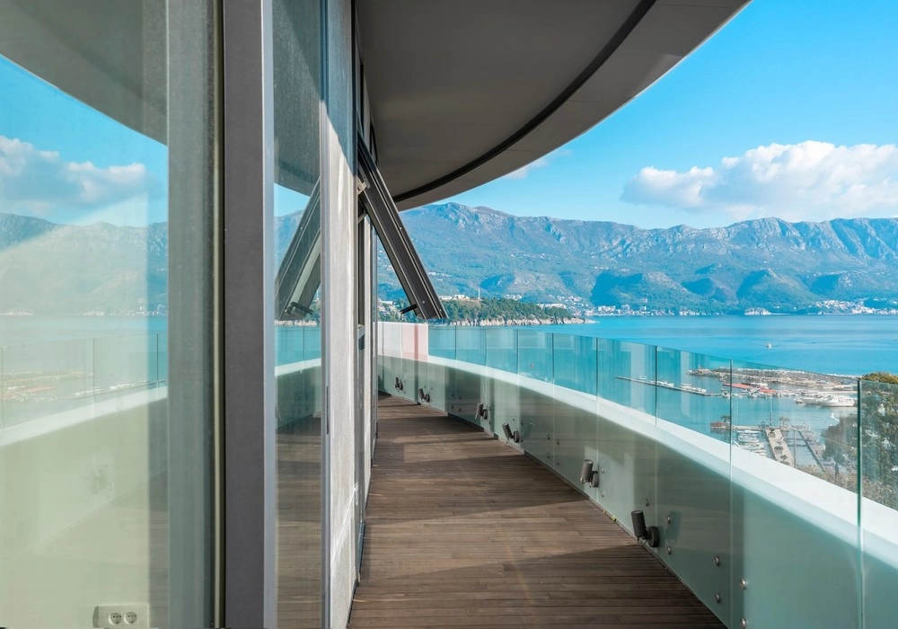 Trosoban-stan-s-pogledom-na-more-Gospostina-Budva-14 Trosoban stan 189 m² – Gospoština, Budva — fotografija 15