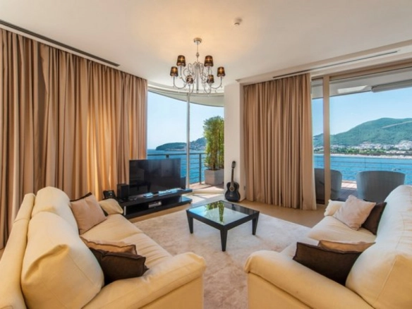 Dvosoban stan 146 m² – Boreti, Budva — fotografija 2