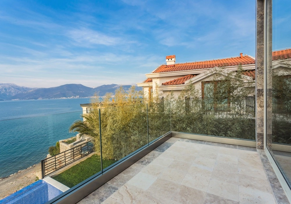 Nova-kuca-sa-bazenom-u-Krasicima-Tivat-1 Kuća – Krašići, Tivat — fotografija 2