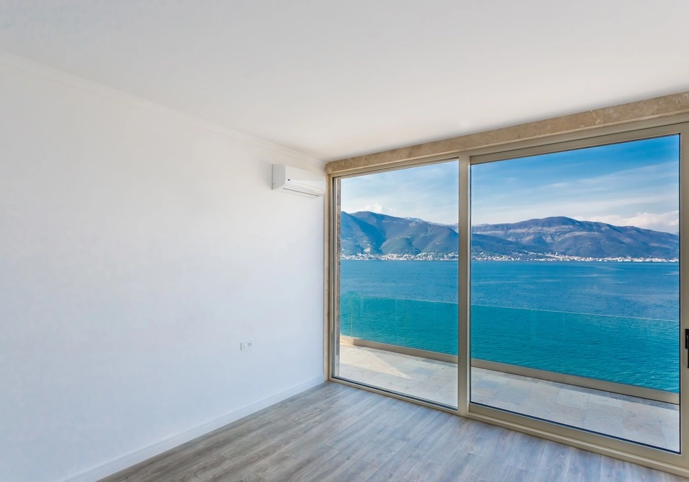 Nova-kuca-sa-bazenom-u-Krasicima-Tivat-2 Kuća – Krašići, Tivat — fotografija 3