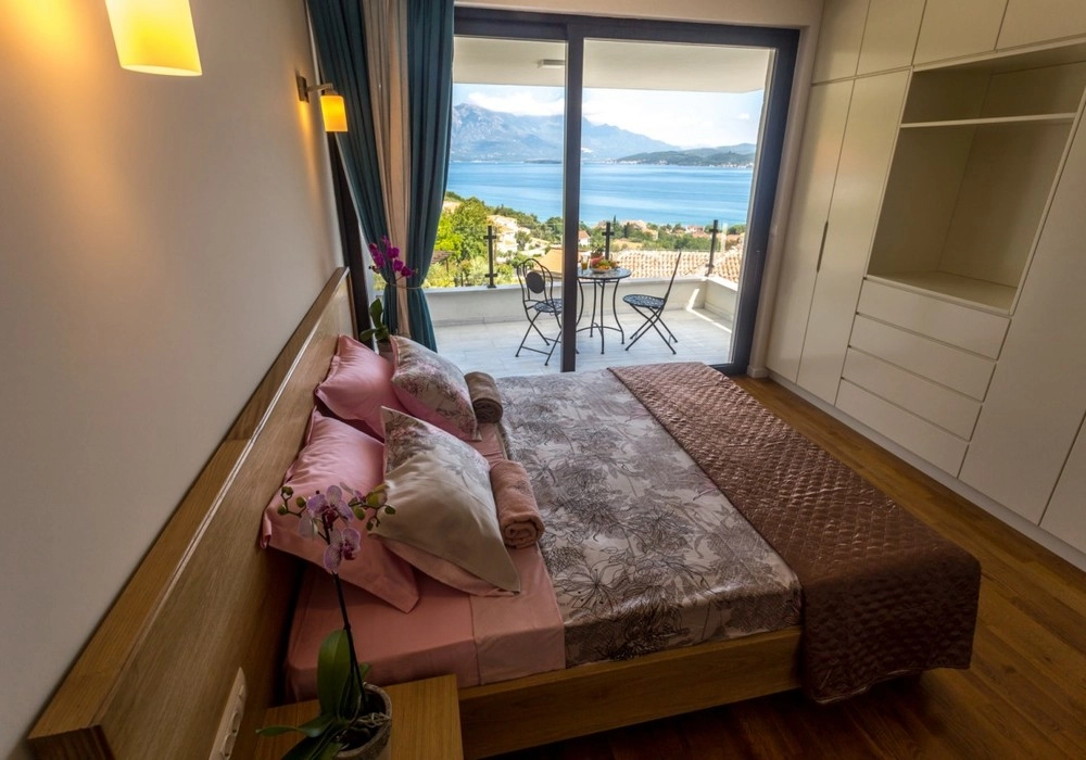 Kuca-sa-bazenom-u-DJenovicima-Herceg-Novi-1 Kuća – Đenovići, Herceg Novi — fotografija 2