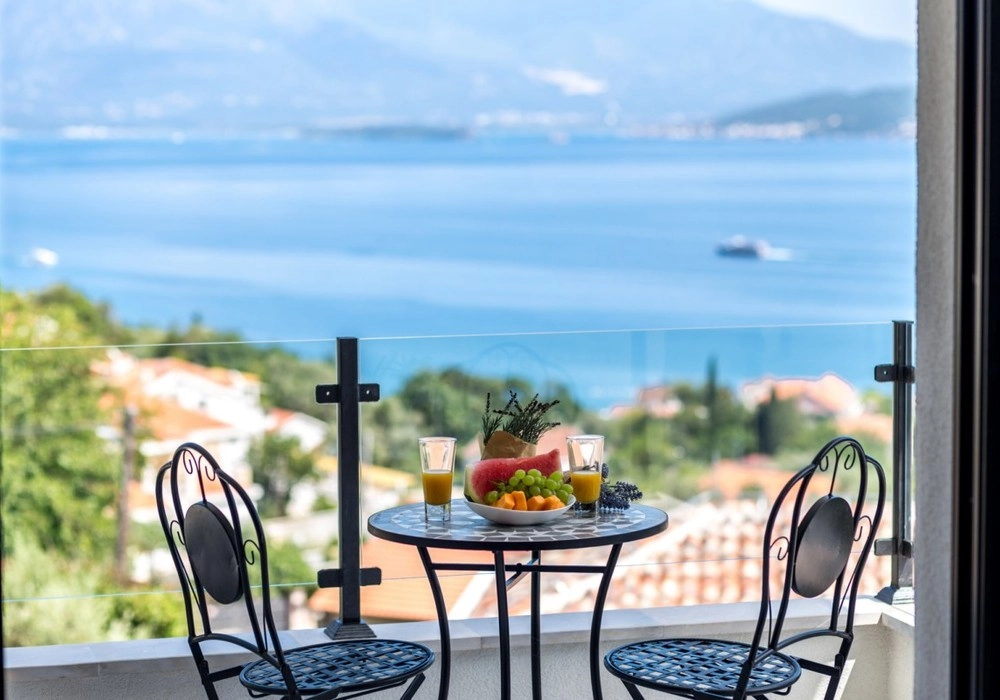 Kuca-sa-bazenom-u-DJenovicima-Herceg-Novi-7 Kuća – Đenovići, Herceg Novi — fotografija 8