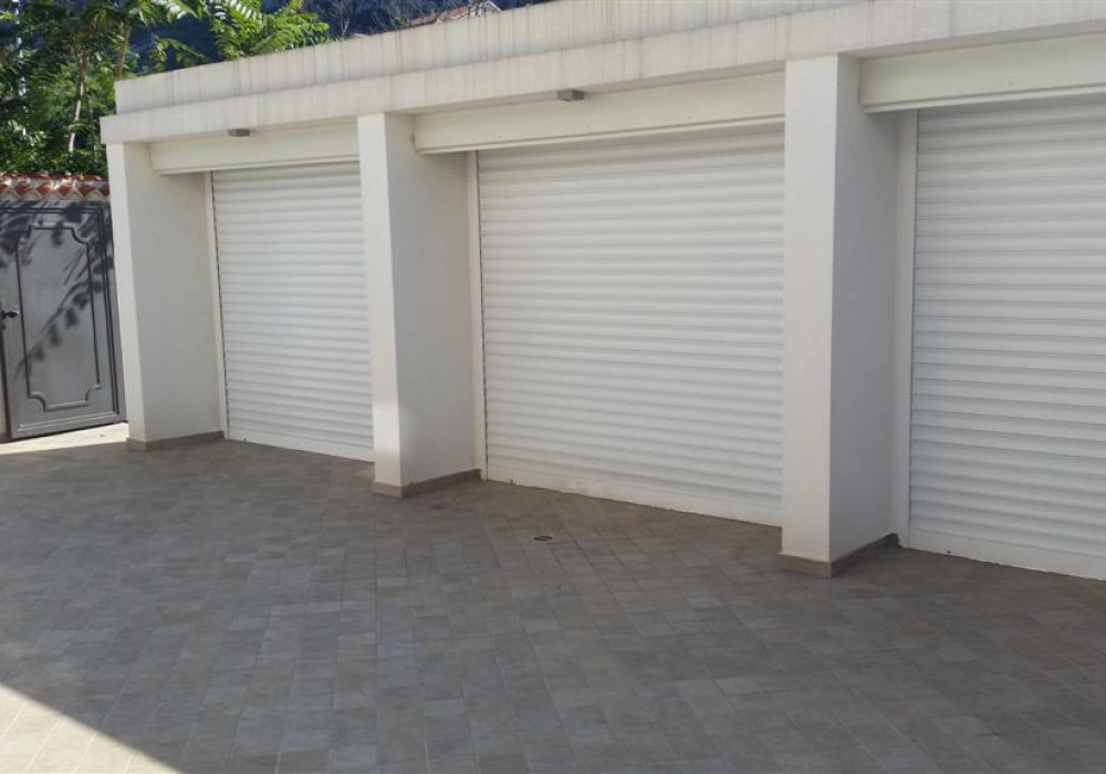 Kuca-sa-bazenom-i-pogledom-na-more-u-Dobroti-Kotor-3 Kuća 250 m² – Dobrota, Kotor — fotografija 4