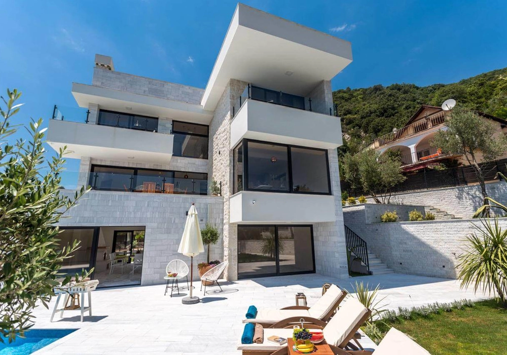 Vila-s-bazenom-u-DJenovicima-Herceg-Novi-1 Kuća 350 m² – Đenovići, Herceg Novi — fotografija 2