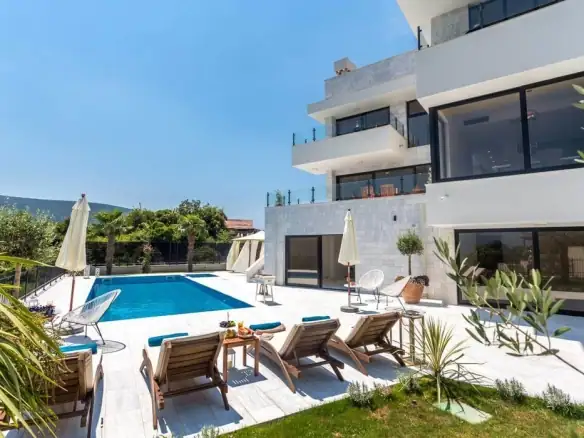 Kuća 350 m² – Đenovići, Herceg Novi — fotografija 3