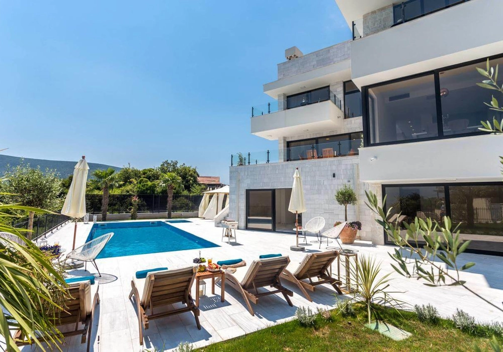 Vila-s-bazenom-u-DJenovicima-Herceg-Novi-2 Kuća 350 m² – Đenovići, Herceg Novi — fotografija 3