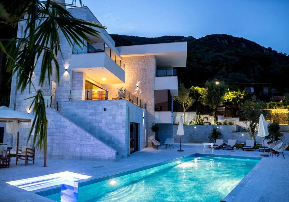 Vila-s-bazenom-u-DJenovicima-Herceg-Novi-3 Kuća 350 m² – Đenovići, Herceg Novi — fotografija 4