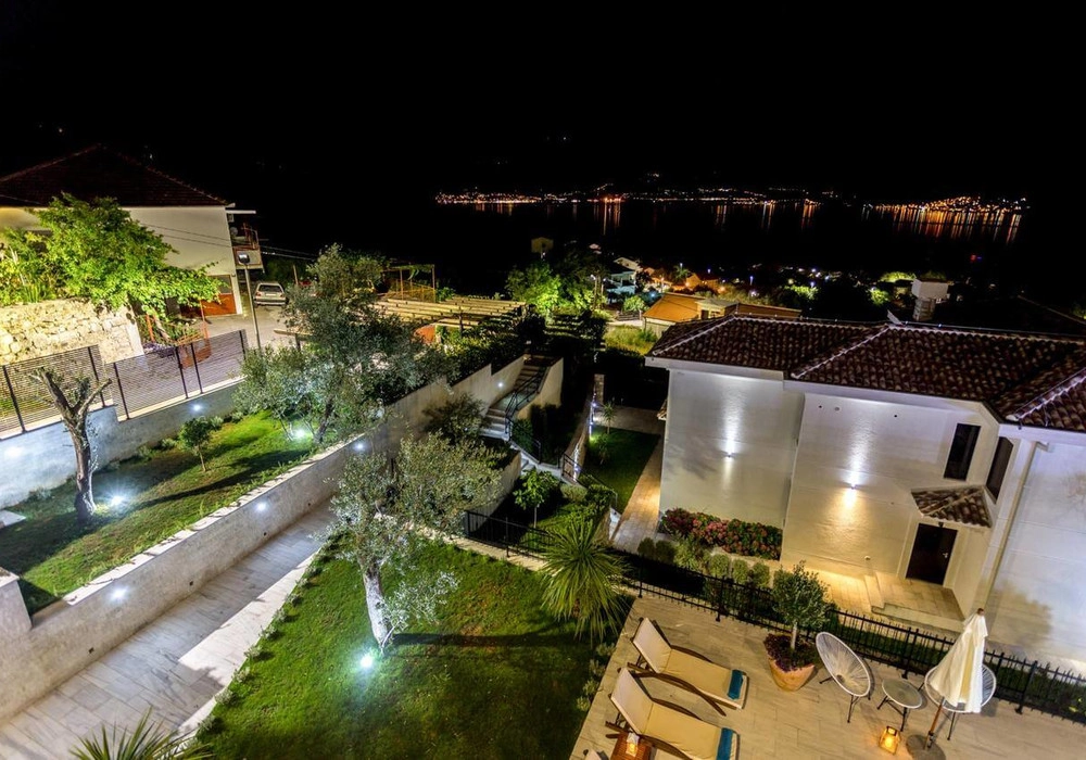 Vila-s-bazenom-u-DJenovicima-Herceg-Novi-7 Kuća 350 m² – Đenovići, Herceg Novi — fotografija 8