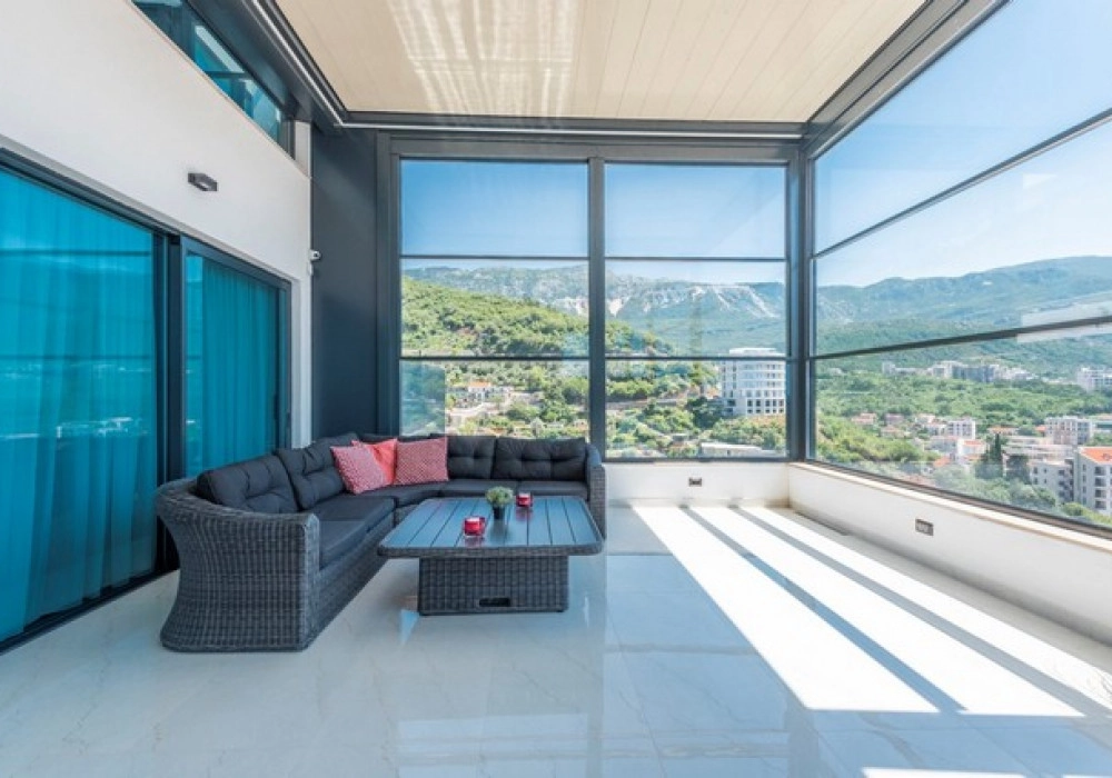 Penthaus-sa-bazenom-u-Becicima-Budva-2 Stan 300 m² – Bečići, Budva — fotografija 3