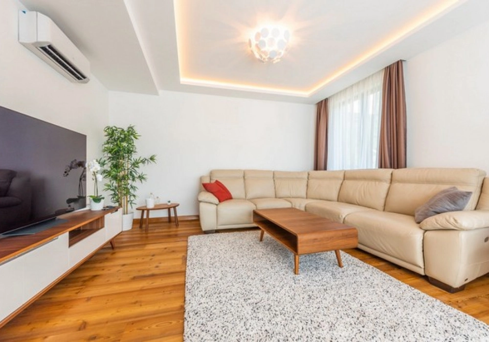 Penthaus-sa-bazenom-u-Becicima-Budva-8 Stan 300 m² – Bečići, Budva — fotografija 9