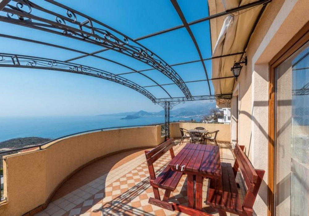 Kuca-sa-bazenom-u-Blizikucama-Budva-11 Kuća – Blizikuće, Budva — fotografija 12