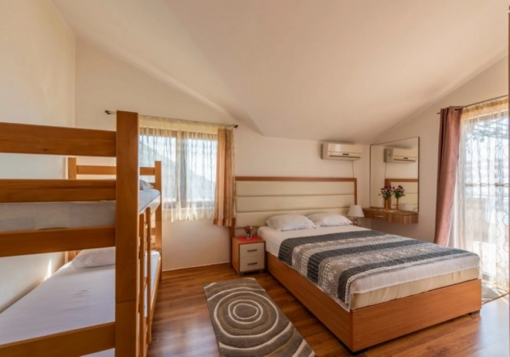 Kuca-sa-bazenom-u-Blizikucama-Budva-14 Kuća – Blizikuće, Budva — fotografija 15