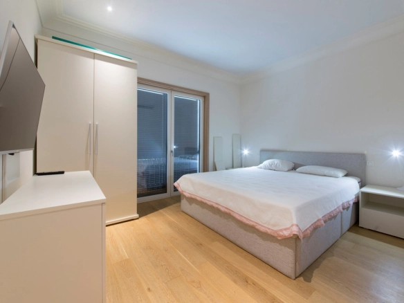 Trosoban stan 167 m² – Gorica, Tivat — fotografija 13