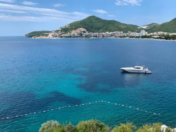 Trosoban stan 178 m² – Boreti, Budva — fotografija 3
