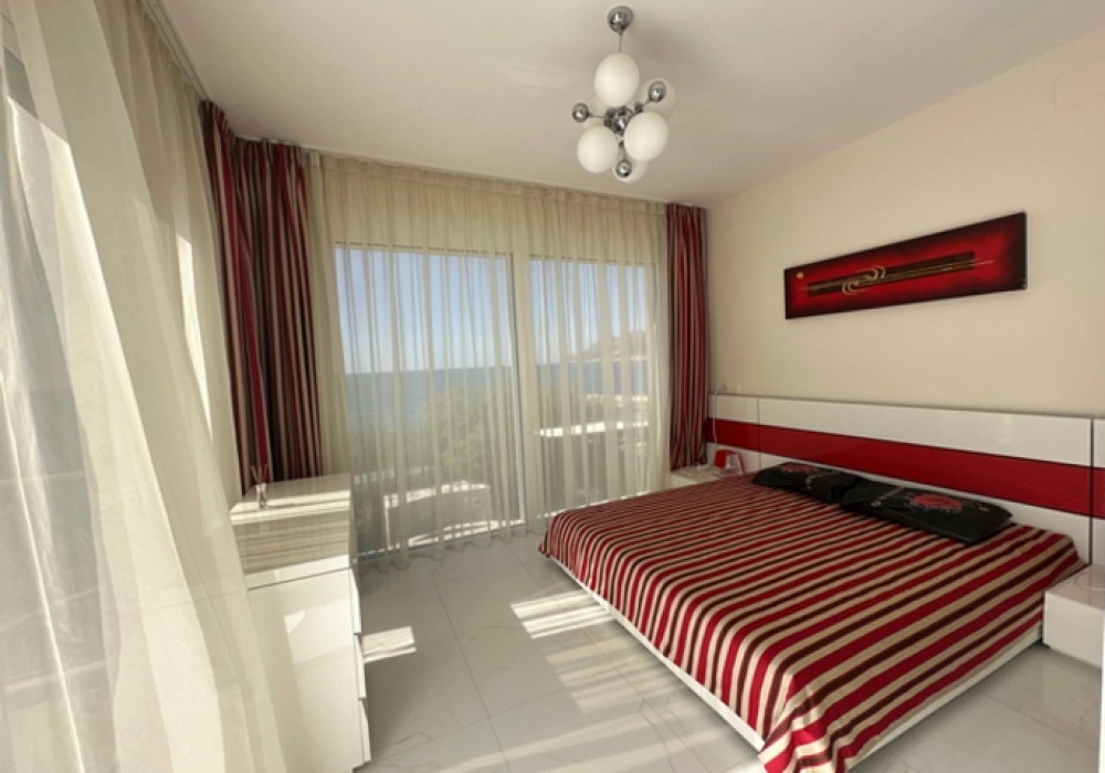 Kuca-s-bazenom-na-prvoj-liniji-do-mora-Dobra-Voda-Bar-8 Kuća 467 m² – Dobra Voda, Bar — fotografija 9