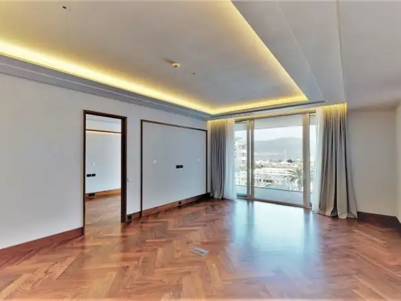Trosoban stan 178 m² – Gorica, Tivat — fotografija 2