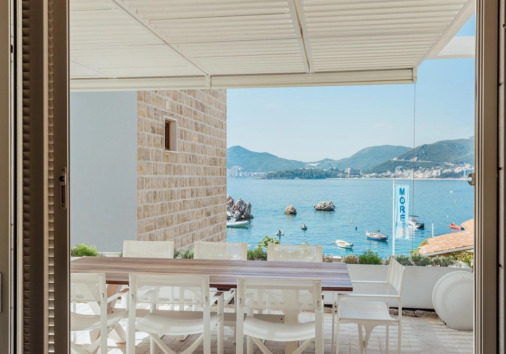 Moderna-kamena-kuca-uz-more-u-Prznu-Budva Moderna kamena kuća uz more u Pržnu