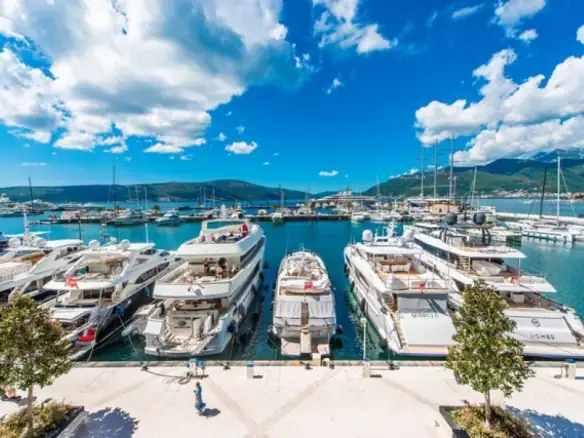 Dvosoban stan 144 m² – Gorica, Tivat — fotografija 2