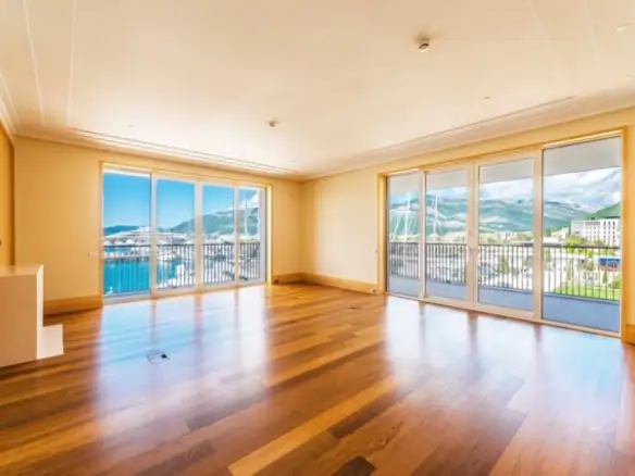 Dvosoban stan 144 m² – Gorica, Tivat — fotografija 3