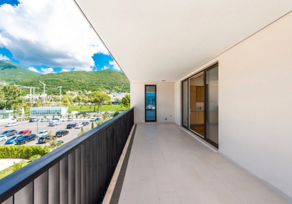 Dvosoban-stan-uz-more-u-Gorici-Tivat-8 Dvosoban stan 144 m² – Gorica, Tivat — fotografija 9