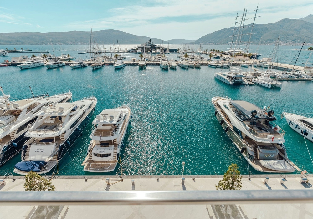 Dvosoban-stan-s-terasom-u-Gorici-Tivat-2 Dvosoban stan 147 m² – Gorica, Tivat — fotografija 3