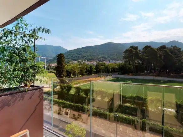 Dvosoban stan 175 m² – Gorica, Tivat — fotografija 10