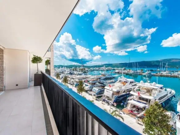 Dvosoban stan 146 m² – Gorica, Tivat — fotografija 5