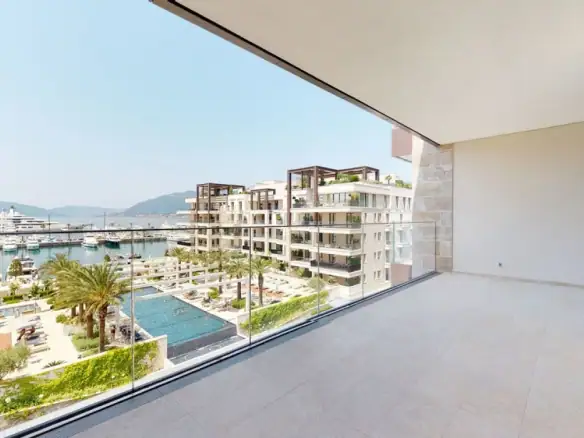 Trosoban stan 178 m² – Gorica, Tivat — fotografija 14