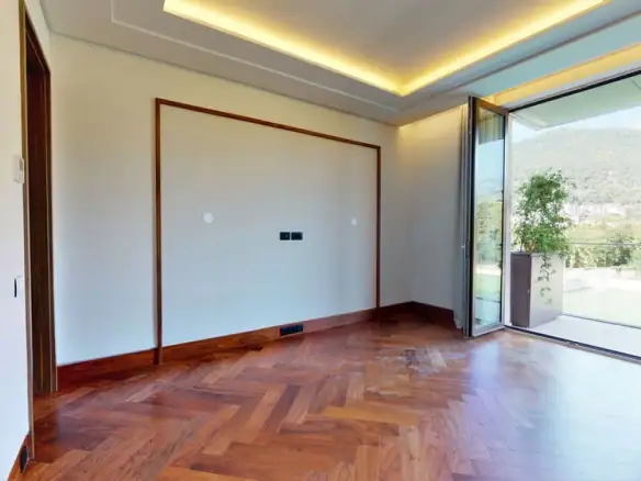 Dvosoban stan 175 m² – Gorica, Tivat — fotografija 4
