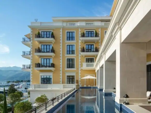 Dvosoban stan 224 m² – Gorica, Tivat — fotografija 7