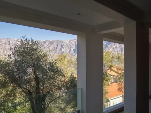 Kuća 584 m² – Stoliv, Kotor — fotografija 10