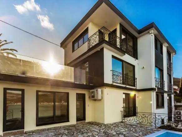 Kuća 420 m² – Krašići, Tivat — fotografija 7
