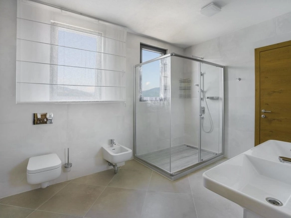 Kuća 420 m² – Krašići, Tivat — fotografija 13