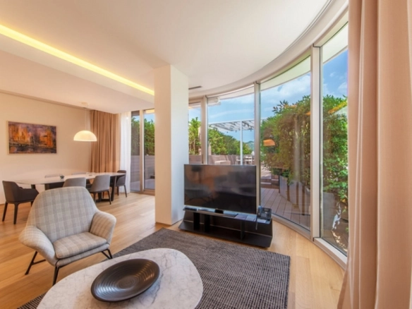 Dvosoban stan 277 m² – Boreti, Budva — fotografija 3