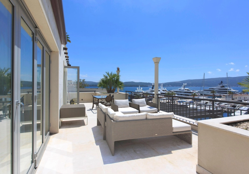 Dvosoban-dupleks-stan-u-Porto-Montenegru-Gorica-Tivat-4 Dvosoban stan 288 m² – Gorica, Tivat — fotografija 5