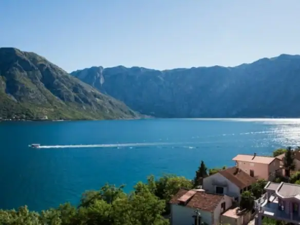 Nova kuća sa pogledom na more u Stolivu
