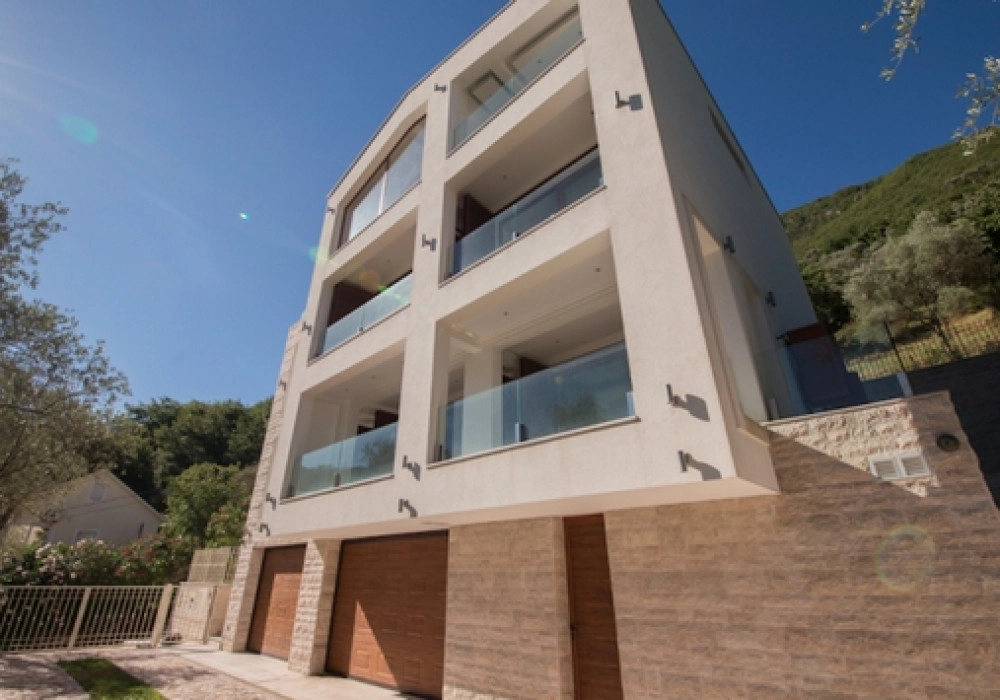 Nova-kuca-sa-pogledom-na-more-u-Stolivu-Kotor-8 Kuća 300 m² – Stoliv, Kotor — fotografija 9