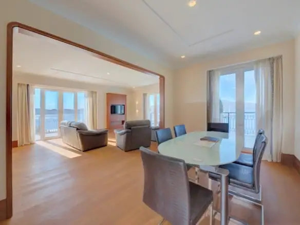 Trosoban stan 236 m² – Gorica, Tivat — fotografija 3