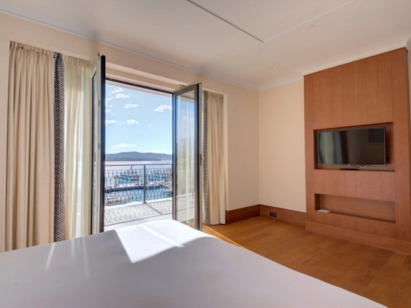 Trosoban stan 236 m² – Gorica, Tivat — fotografija 9