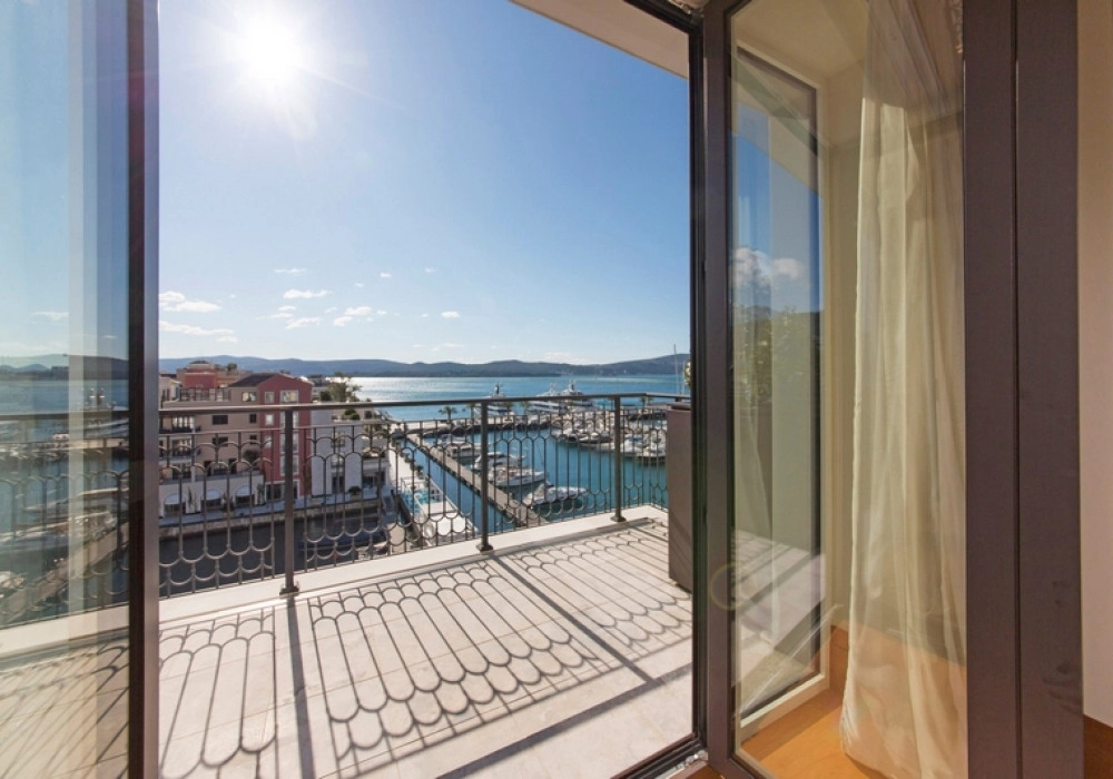 Trosoban-stan-u-Porto-Montenegru-Gorica-Tivat-9 Trosoban stan 236 m² – Gorica, Tivat — fotografija 10
