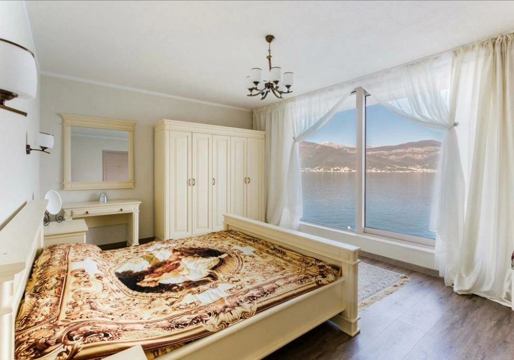 Kuca-sa-vlastitim-vezom-u-Krasicima-Tivat-11 Kuća – Krašići, Tivat — fotografija 12